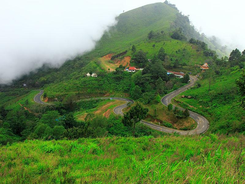 Scenic road from Chiang Mai to Chiang Rai Thailand